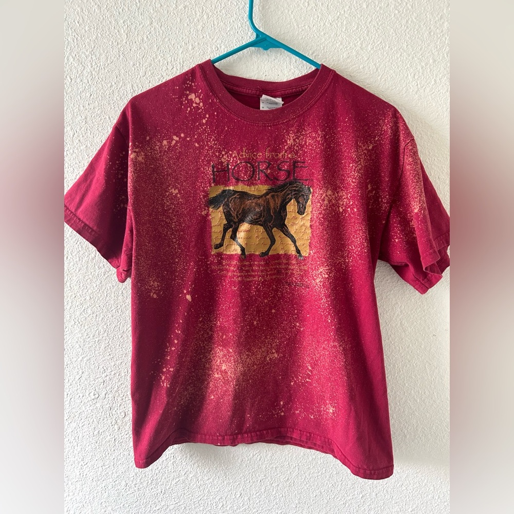 Gildan Medium Bleach Dyed Horse Graphic Tee | Red Distressed Style - Picture 9 of 9